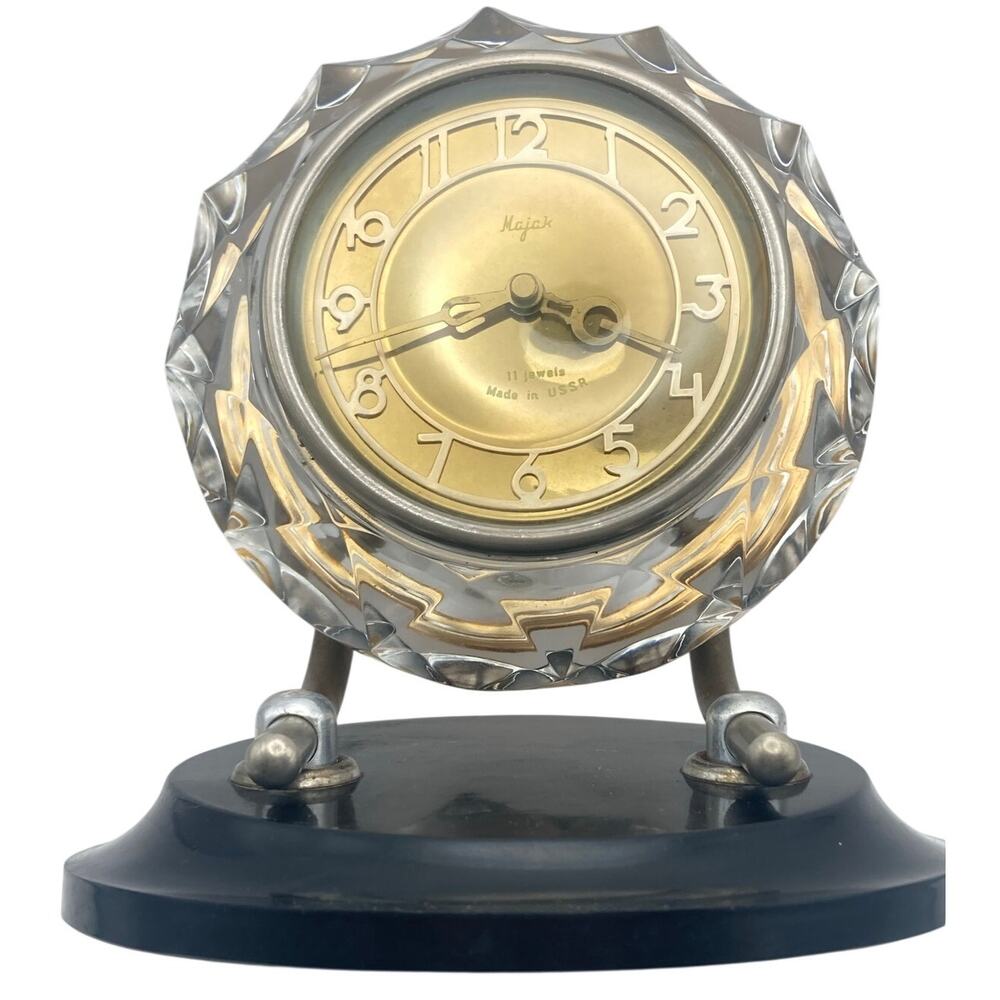 Vintage Soviet Majak Crystal 11 Jewels Mechanical Wind-up Desk Clock WORKING
